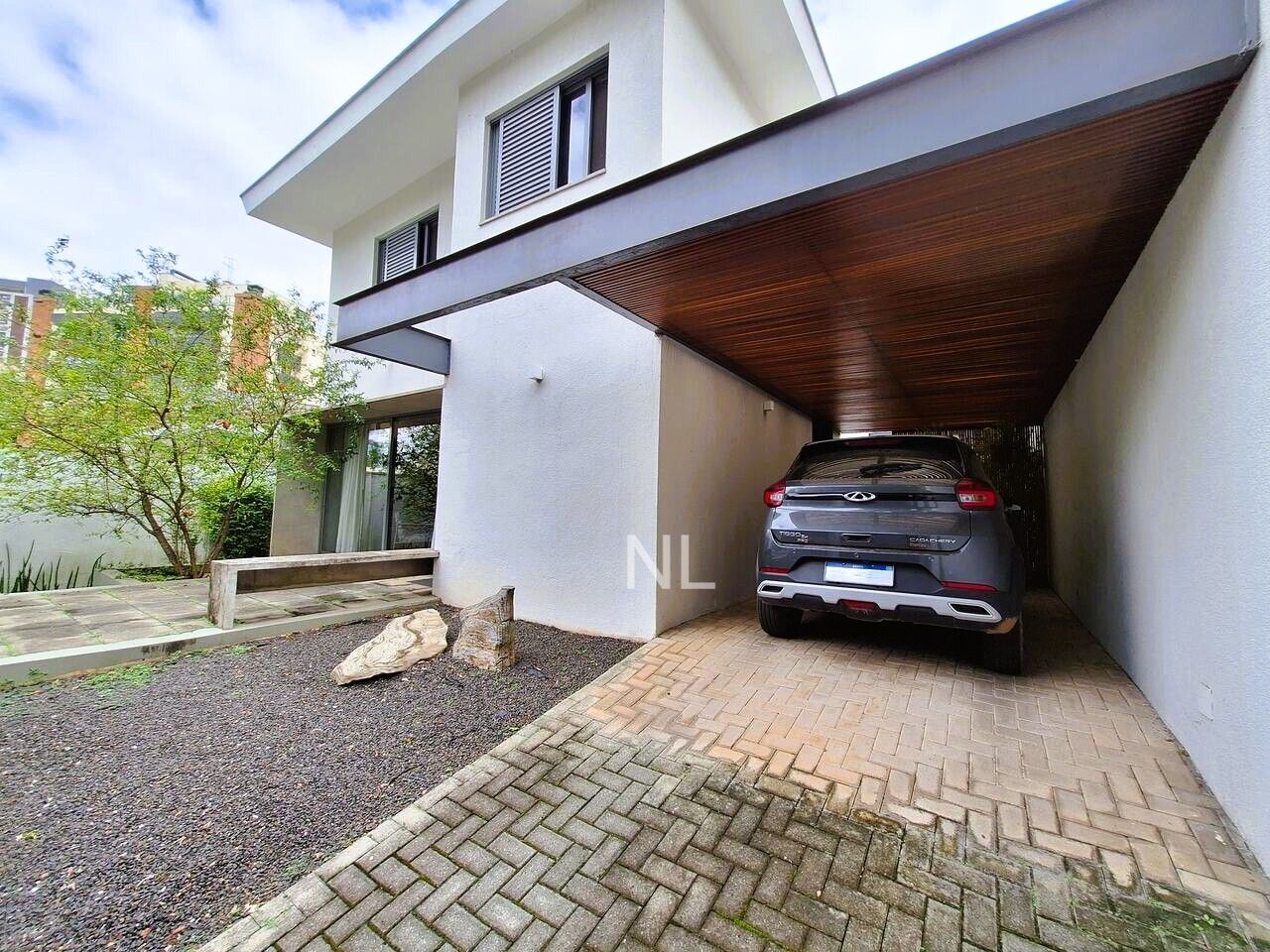 CASA – SUMARÉ – MODERNA – ASSINADA