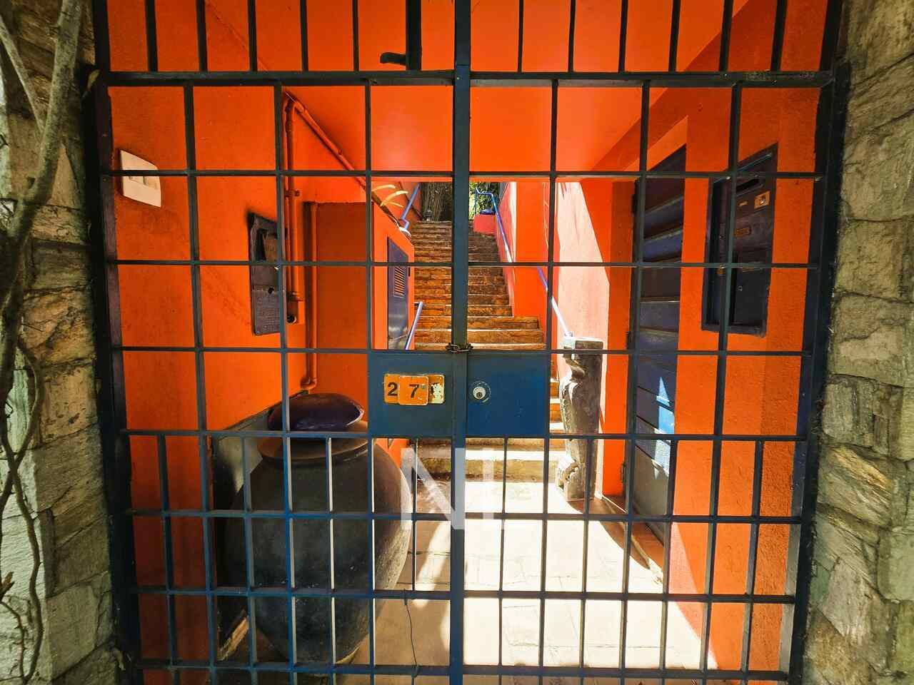 CASA – PACAEMBU – ALMA DE ARTISTA – PISCINA – BOSQUE