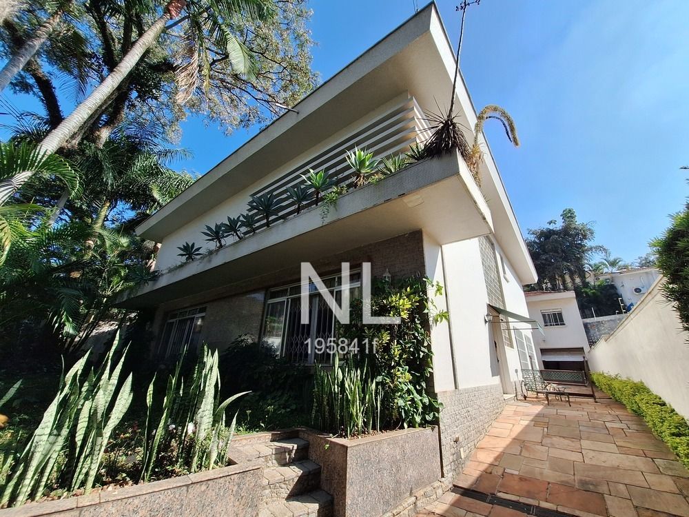 CASA – PACAEMBU – IMPONENTE EM EXCELENTE ENDEREÇO