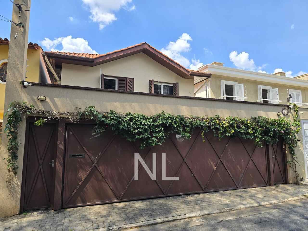 CASA – SUMARÉ – CONFORTO – PISCINA – VISTA