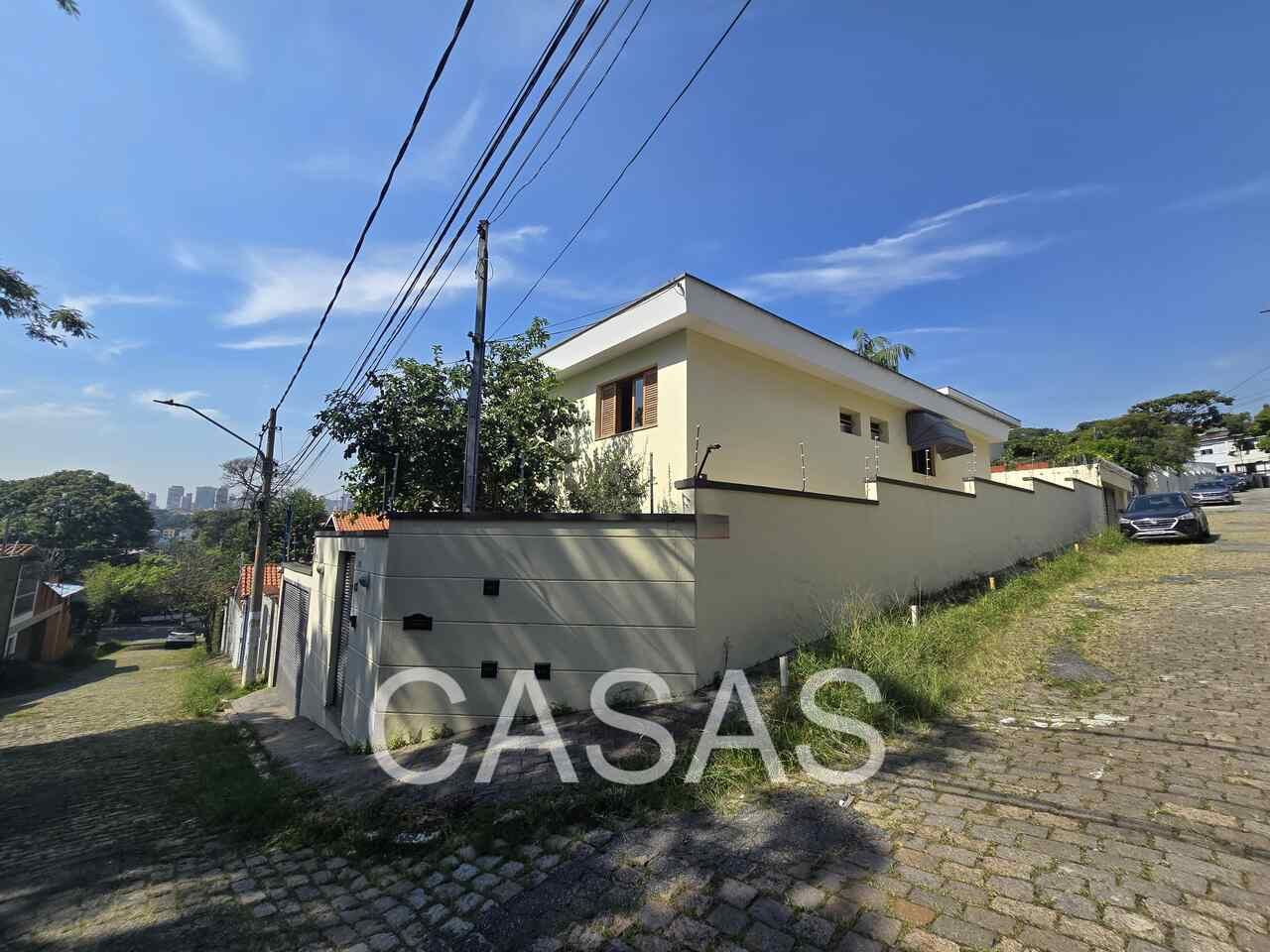 CASA – SUMARÉ – AMBIENTE SEGURO – TRANSITO LOCAL – NOITE TRANQUILA