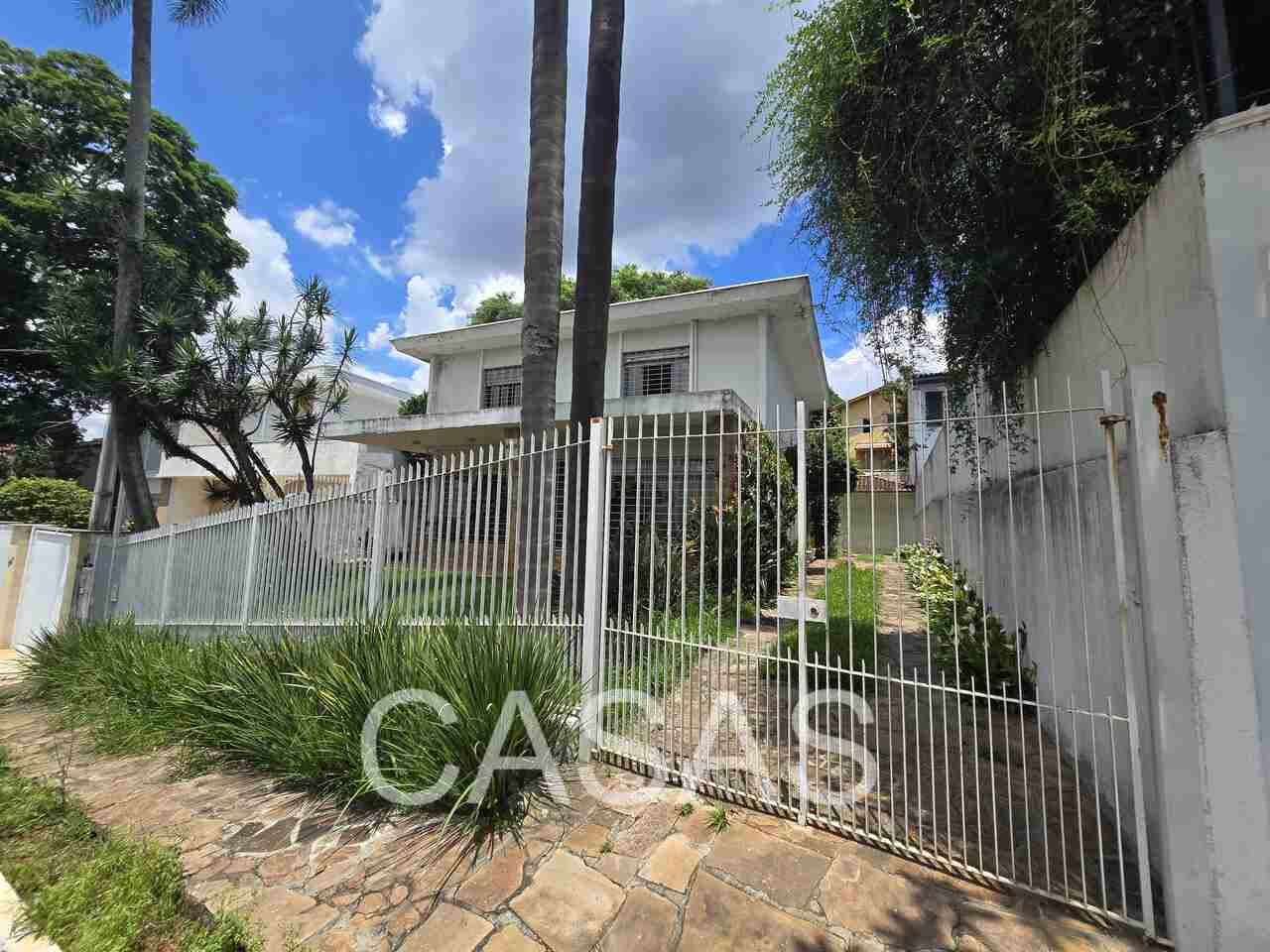 CASA – PACAEMBU – SOBRADO TRADICIONAL – 3x2x3 – CLÁSSICO