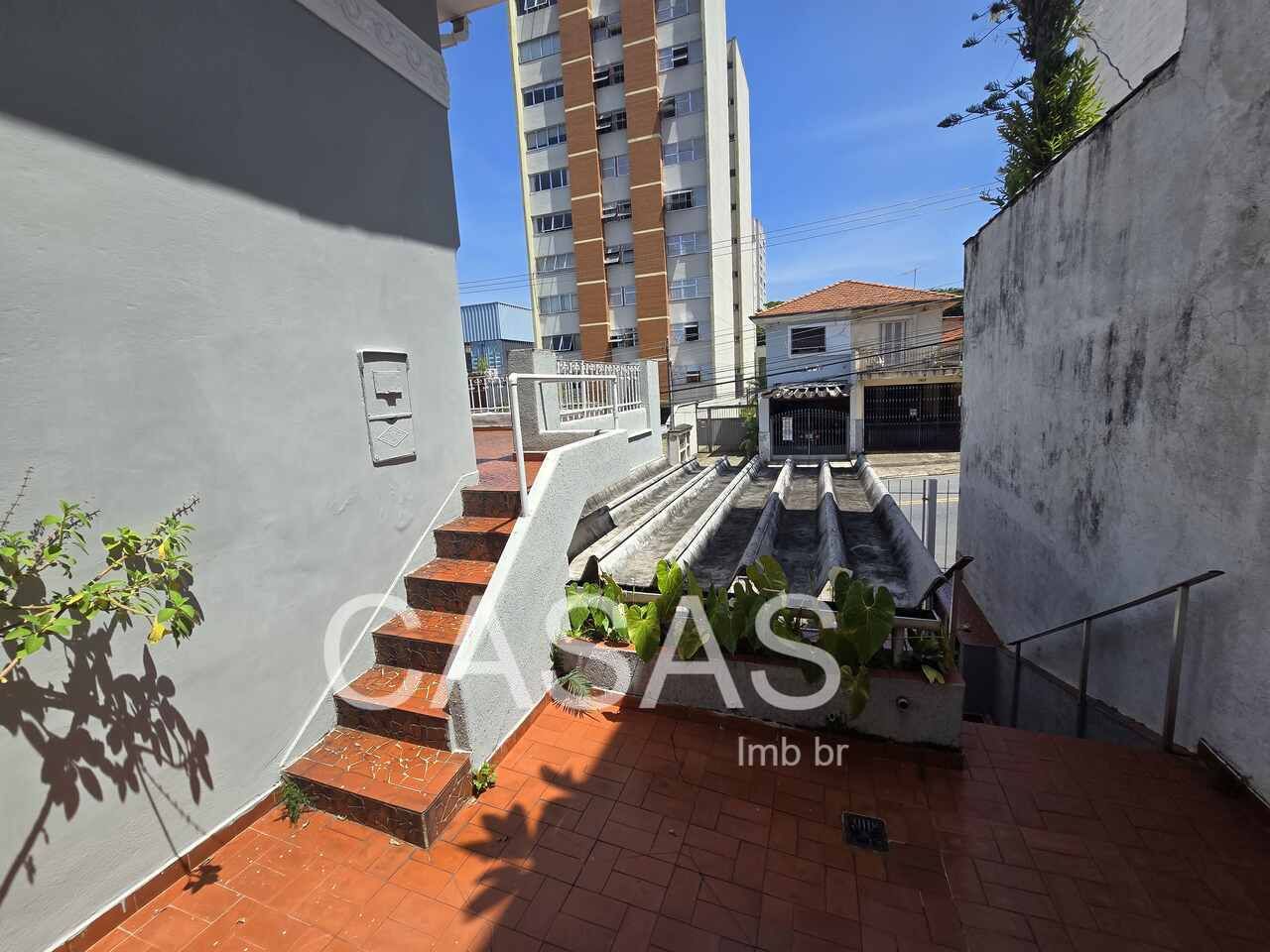 CASA – SUMARÉ – TÉRREA – 3 VAGAS – 3 DORM