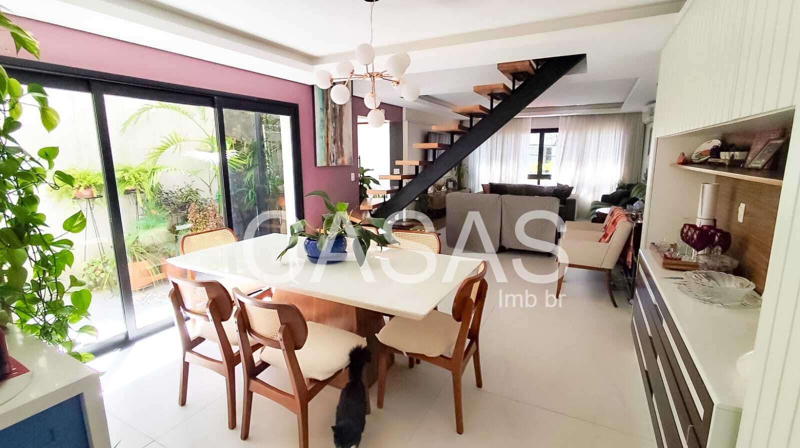 CASA – PACAEMBU – REFORMADA – BOM GOSTO – REFINADA – ACABAMENTOS DE PRIMEIRA
